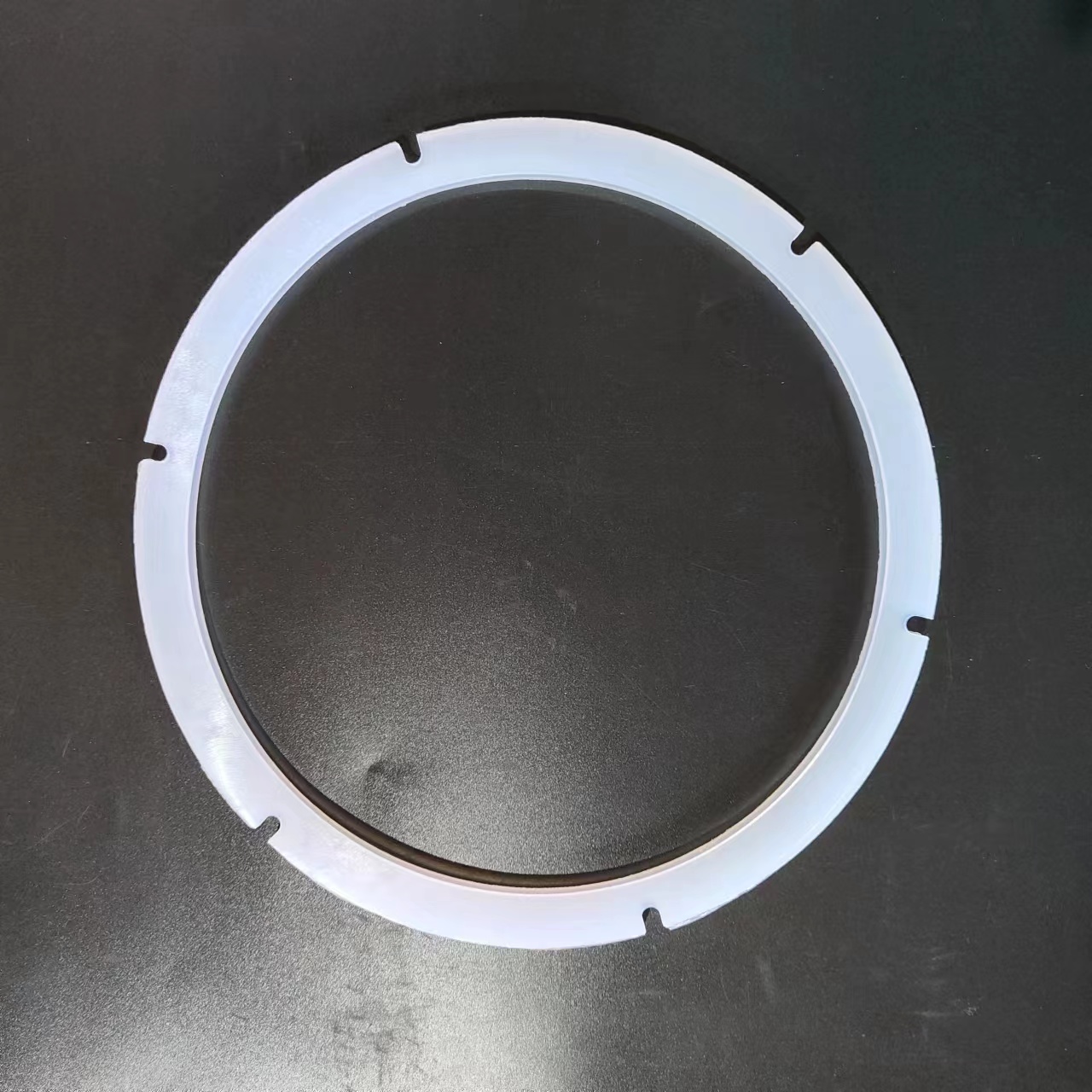 异形设备找不到合适密封圈？嵘牌非标定制硅胶密封圈，万种规格，解决特殊尺寸难题